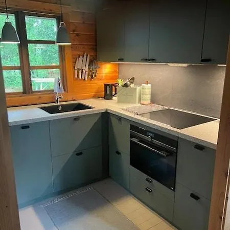 Charming Log By A Beautiful Дом отдыха