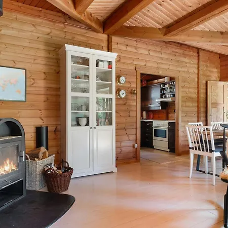 Дом отдыха Charming Log By A Beautiful *