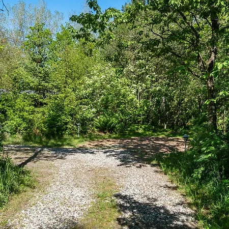 Charming Log By A Beautiful Дом отдыха