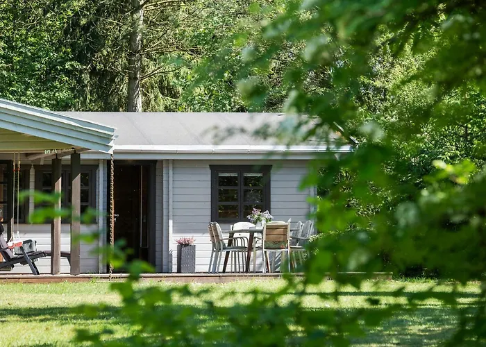 Charming Log By A Beautiful Hébergement de vacances *